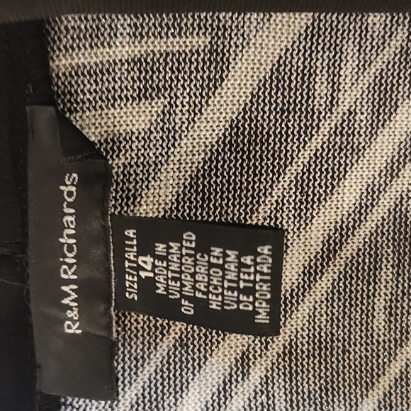 R&M Richards Cardigan - Picture 3 of 7